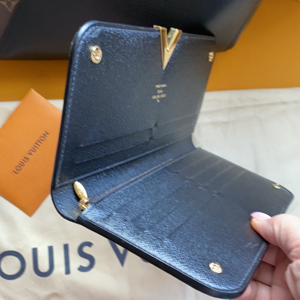 Louis Vuitton kimono bag and wallet Authentic - Picture 14 of 16